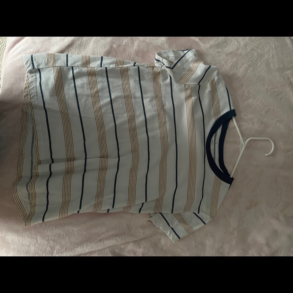 striped t-shirt